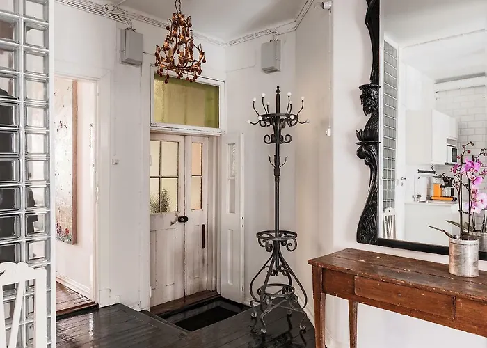 Artist Susi شقة *